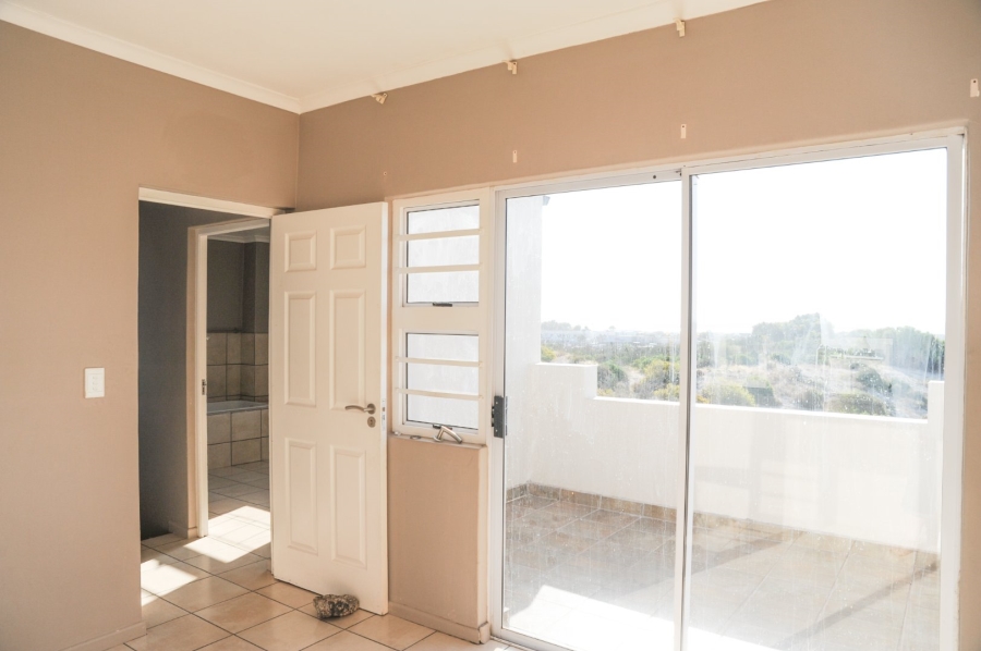 3 Bedroom Property for Sale in Country Club Western Cape